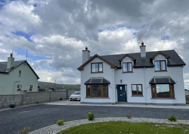 Five Bedroom House Three Ensuite in Ballybunion
