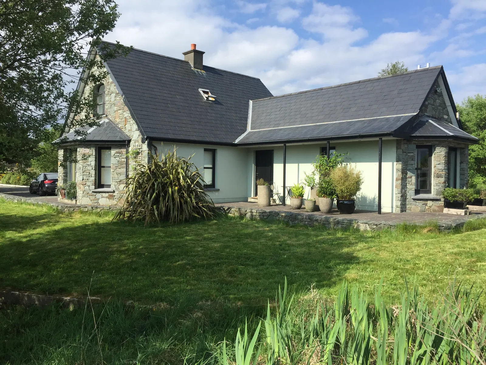 4-Bed Kenmare Hunting Lodge Near Golf & Ring of Kerry