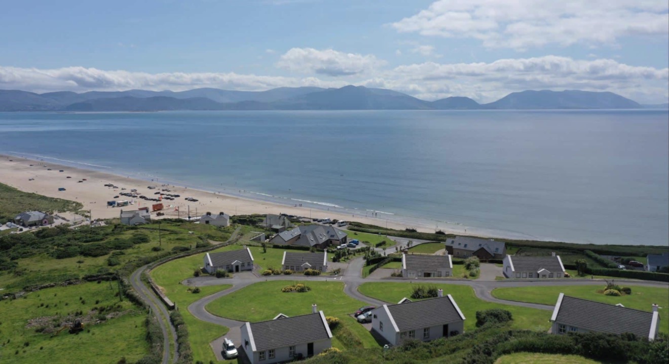 Inch Beach Deluxe Cottage – Coastal Luxury | Sleeps 6 — photo 1