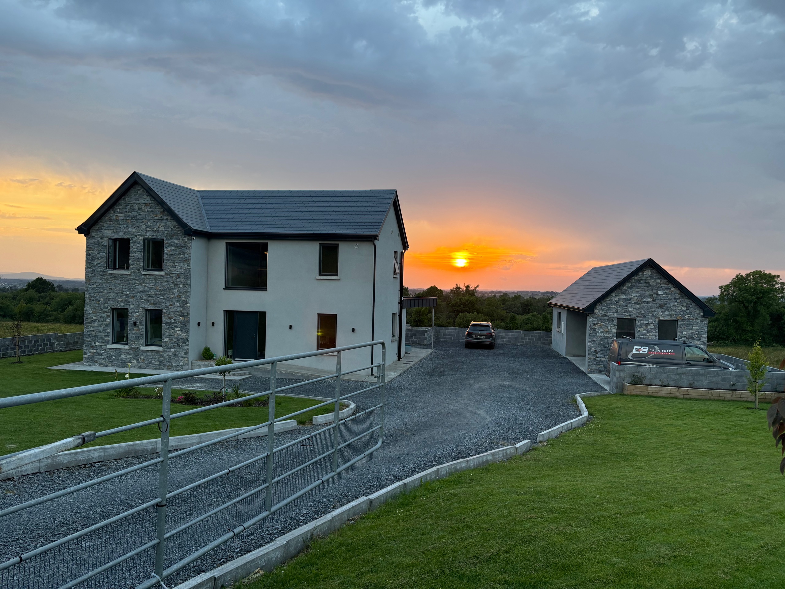 Modern four Bedroom House in Co Galway | Sleeps 6