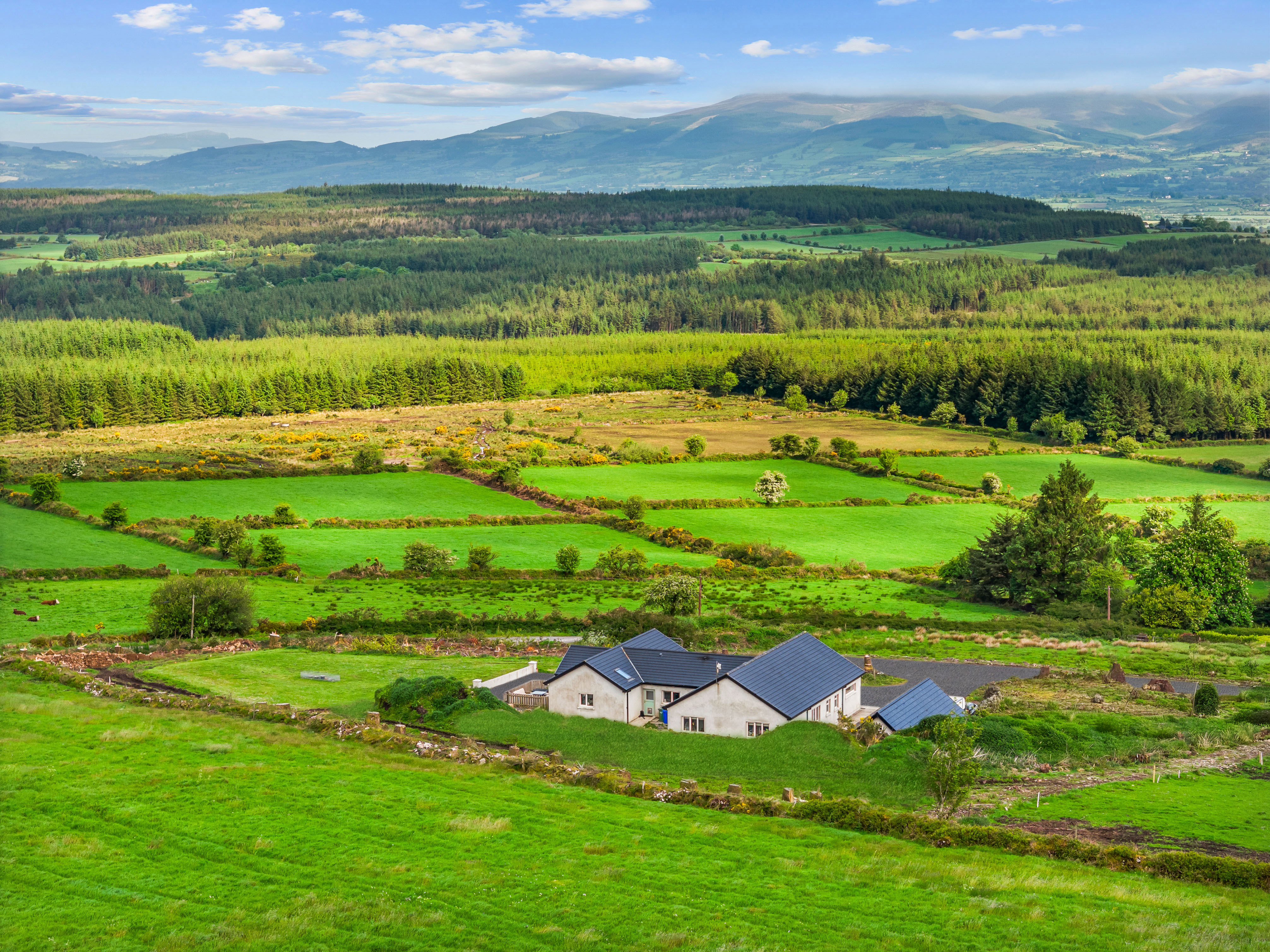 Luxury 5-Bedroom Country Retreat, Co. Tipperary